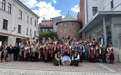 Intronizacja króla kurkowego w Tarnowie. Wiwat Grzegorz Mądel „Grzegorz I Wielki”